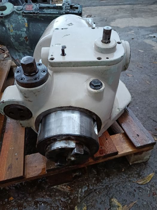 Вертикальна фрезерна головка Heckert fss 315 400