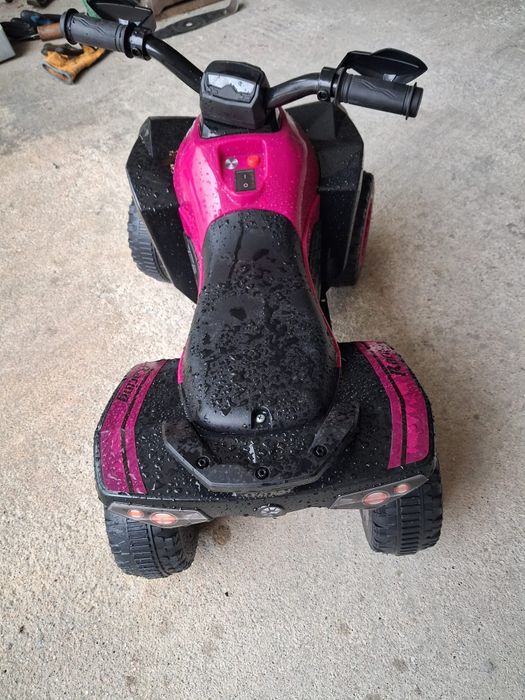 Moto 4 de criança