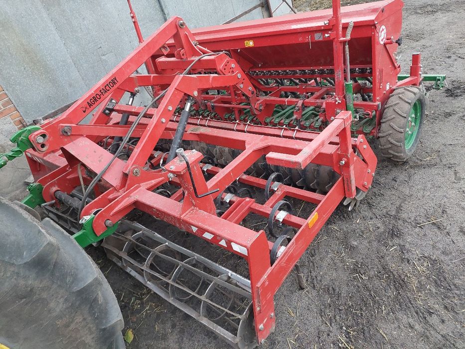 Agregat uprawowo siewny poznaniak amazone kuhn