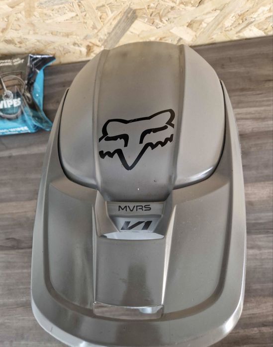 Capacete fox v1