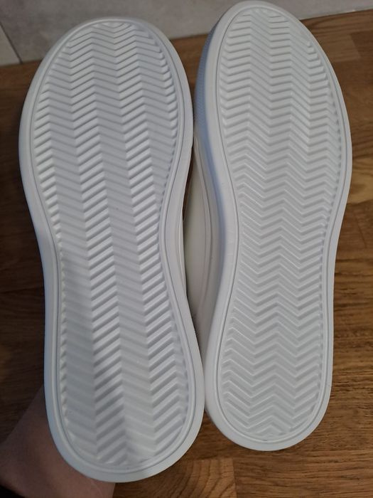 Nowe sneakersy buty sportowe damskie 42