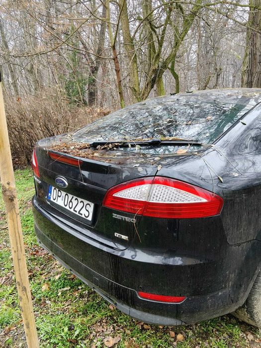Ford Mondeo mk4 uszkodzony