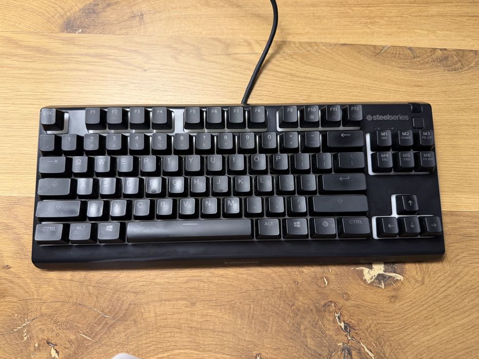 Klawiatura  gamingowa steelseries apex 3 tkl