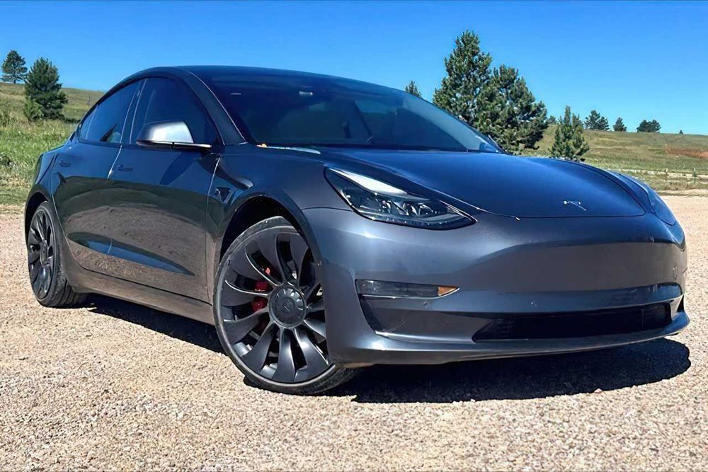 Tesla Model 3 Performance      2022