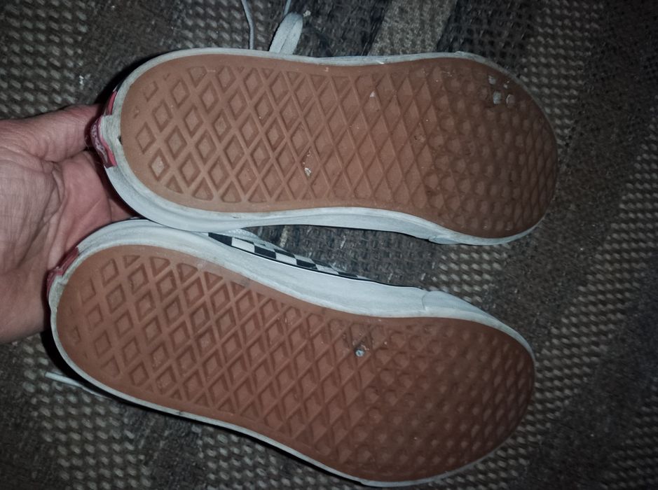 Vans xadrez preto e branco