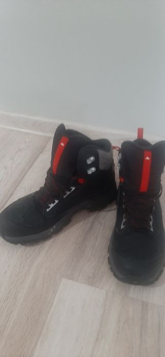 Buty zimowe quechua  r.42