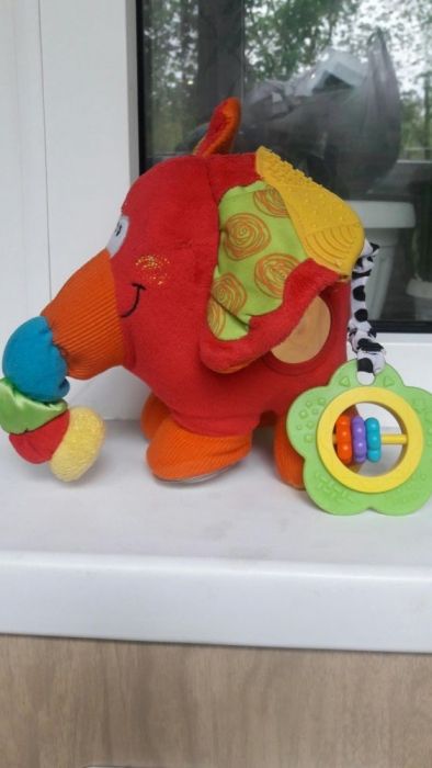 Интерактивная игрушка слоник (Playgro)