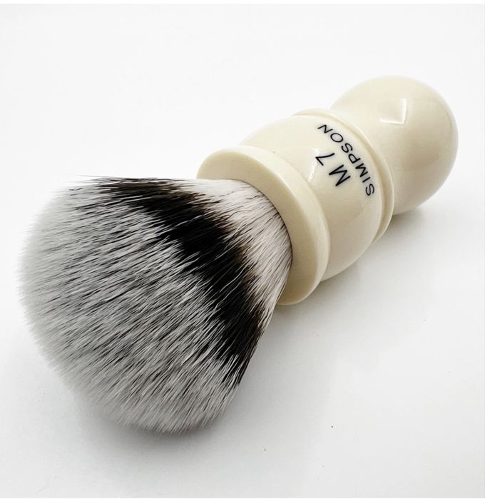 Помазок для гоління Simpson M7 Sovereign Grade Synthetic Fibre faux Ivory