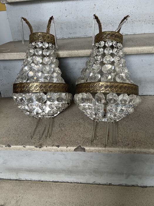 Vendo o par de candeeiros antigos de parede