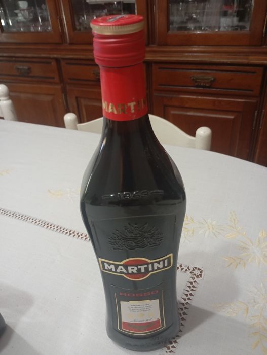 Vendo esta garrafa de Martine muita boa estado