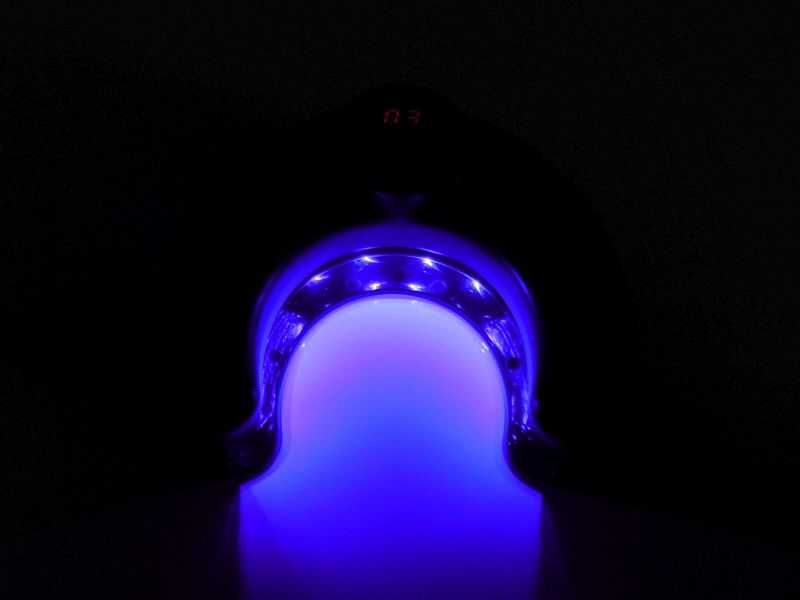 Lampa do niwelowania grzybicy paznokci światłem