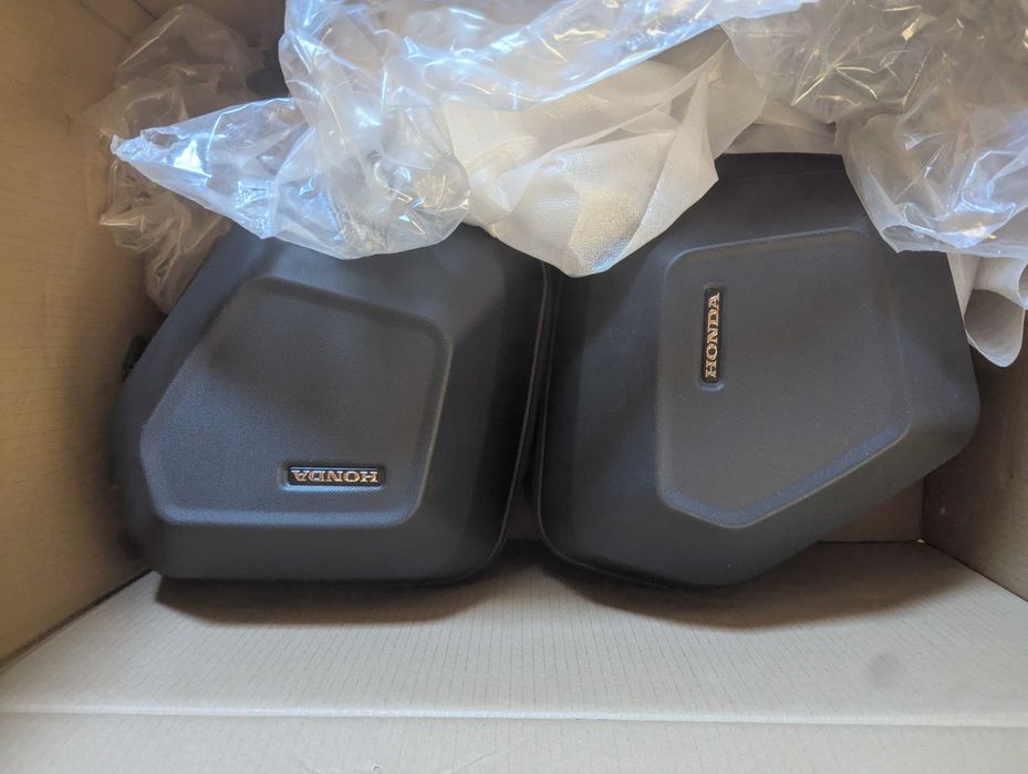 08ESY-MLR-SBX Honda Genuine Panniers + support for nx500 2024+