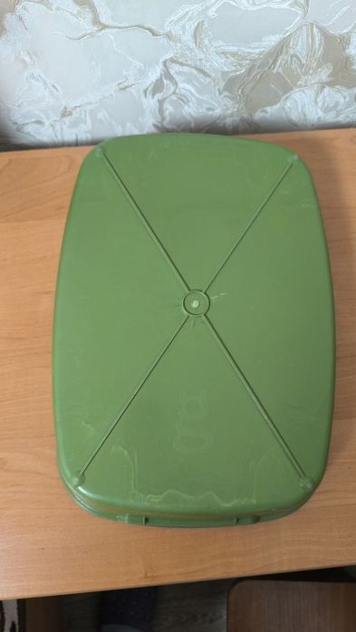 Продам, лоток , мисочки для їжі , води котів, собак