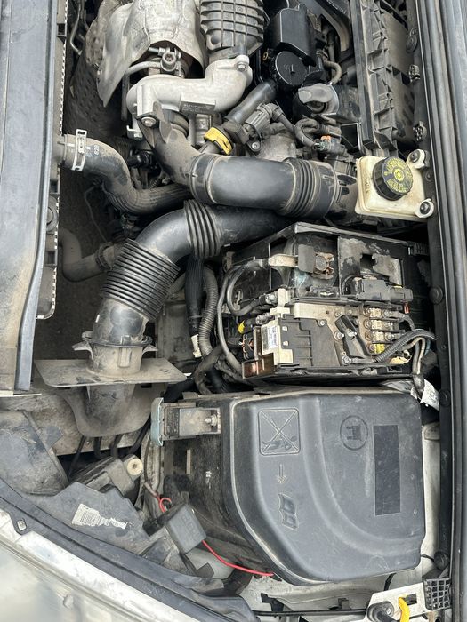 Peugeot 308 2012 года