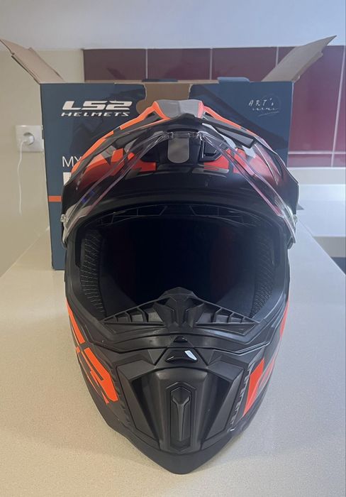 Capacete moto LS2