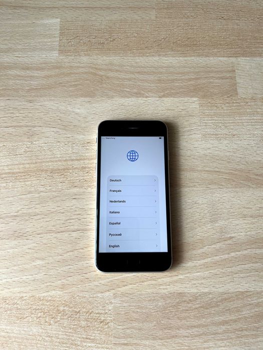 Smartfon IPHONE SE 2022