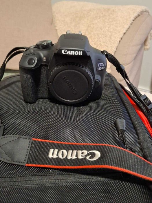 Canon 1300D + Lente EF-S 18-55mm + Lente EF 75-300mm