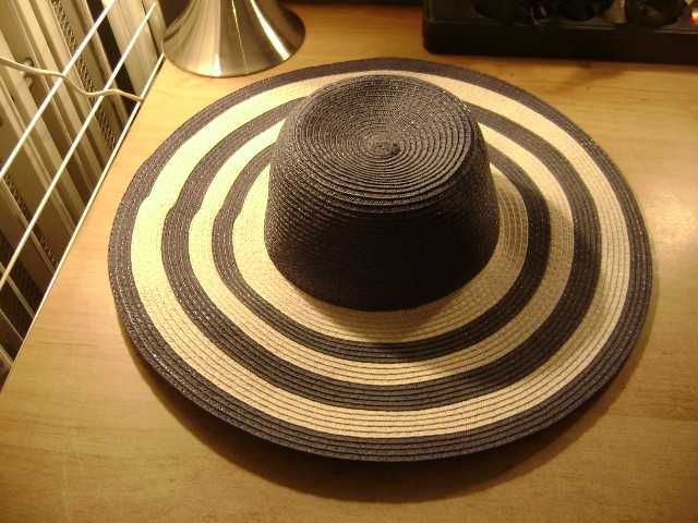 Starocie z PRL - Kapelusz przeciwsłoneczny = plażowy rozmiar 57-58 cm