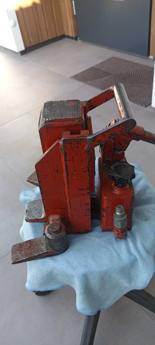 podnośnik hydrauliczny