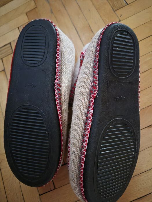 Хутряні тапочки, капці, чуні