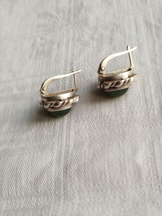 Срібні сережки з нефритом натуральний камінь вінтаж