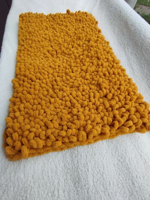 Килимок ручної роботи. Пряжа Alize puffy