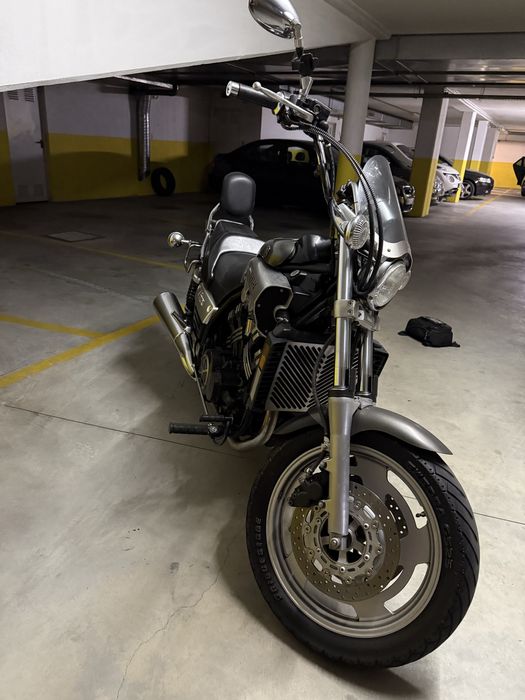 Yamaha V-max 1200 full-power