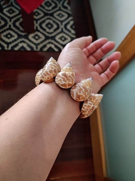 Pulseira vintage búzios grandes