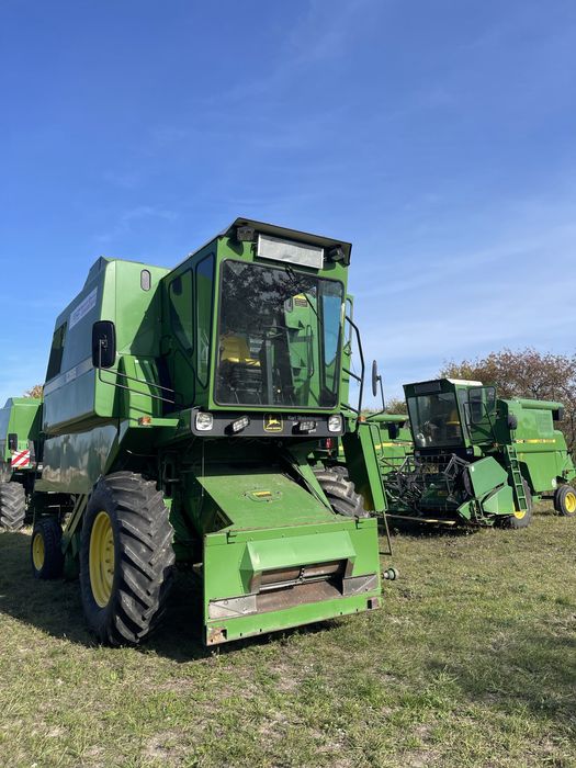 Комбайн John Deere 1065