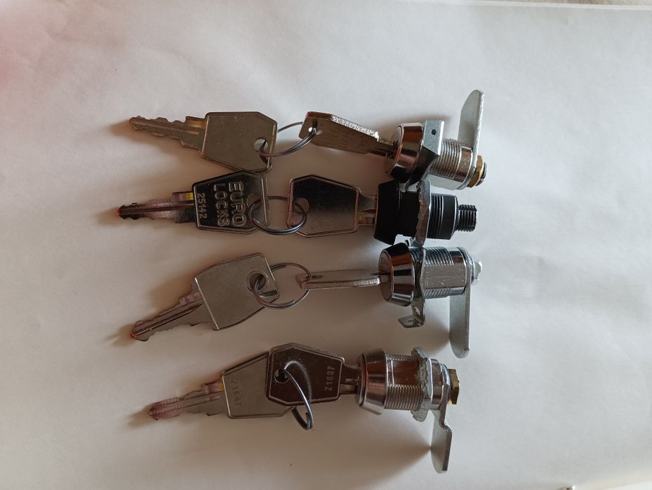 Замок!  для шкафчиків, металевих та дерев'яних, почтових ящіків .