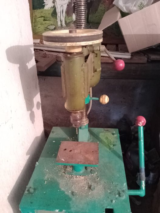 Станок свердлильний станок