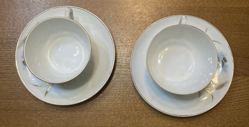 Par de chávenas de café do periodo 1881/1921