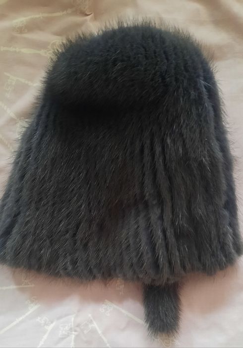 Продаётся шапка 250 грн.