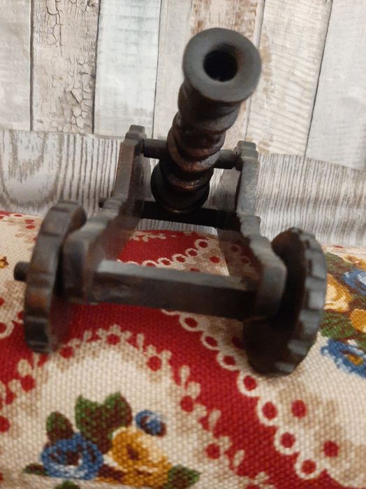 Canhão Vintage, em ferro fundido