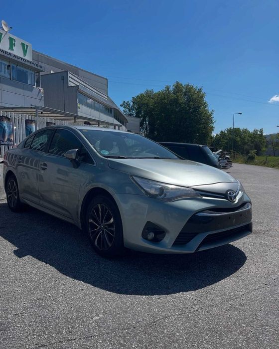 Toyota Avensis 2016 para peças