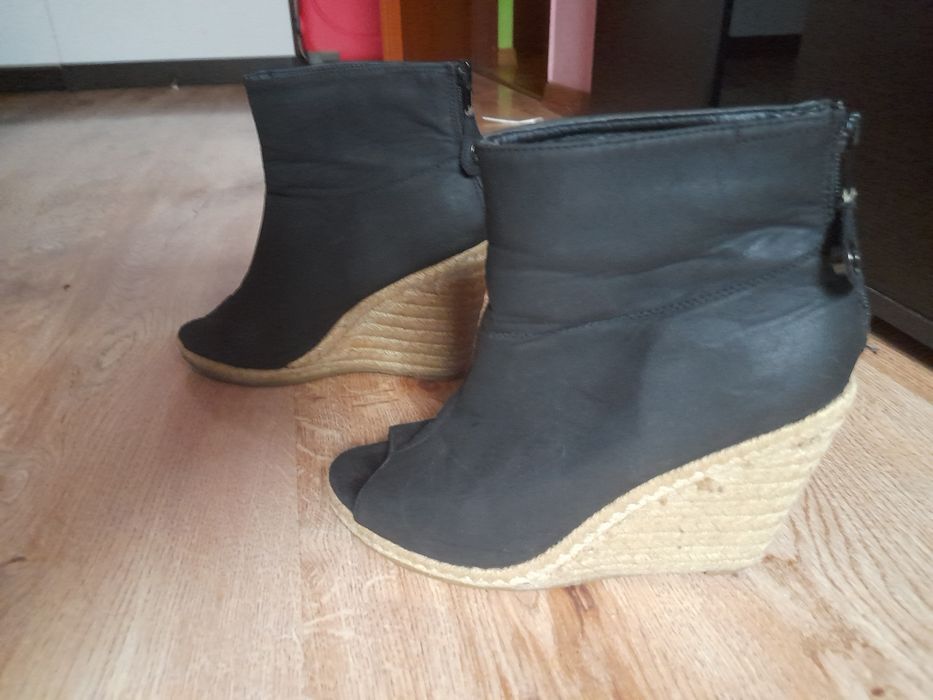 Buty na koturnie 38 Tiamo