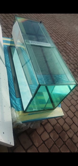 Akwarium 240l. Sprzedam