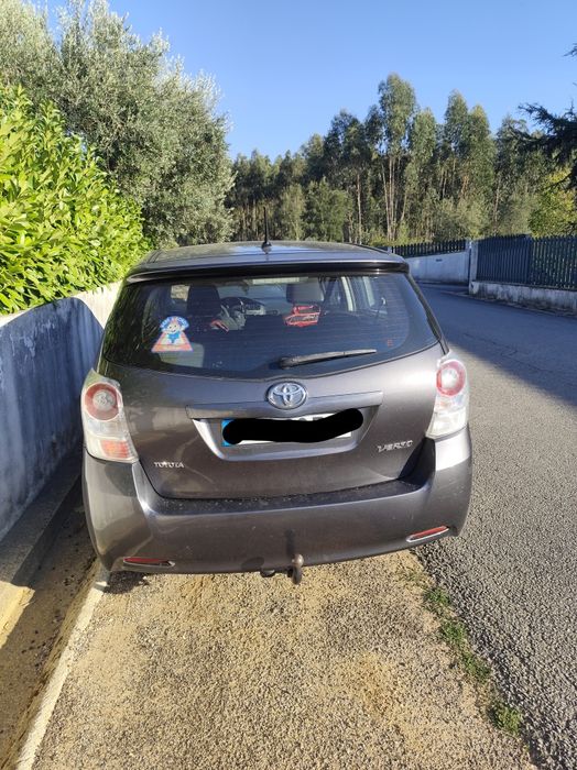 Toyota verso 2.0 D4D — photo 2
