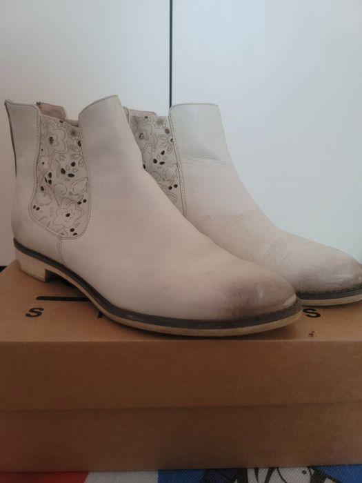 Черевички шкіряні Badura 38р.