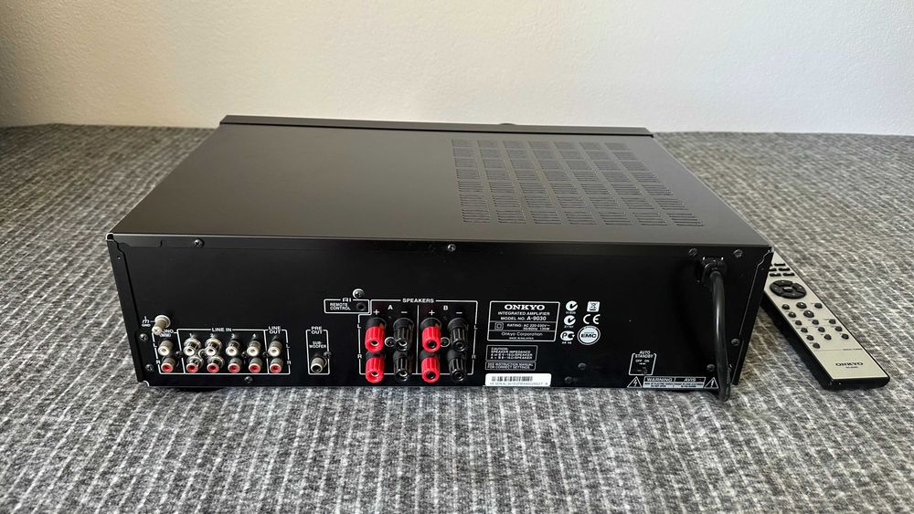 Onkyo A-9030 – Amplificador estéreo integrado – Excelente estado