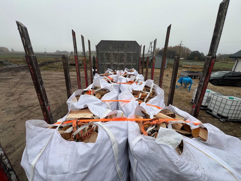 drewno opałowe w wałkach i rąbane