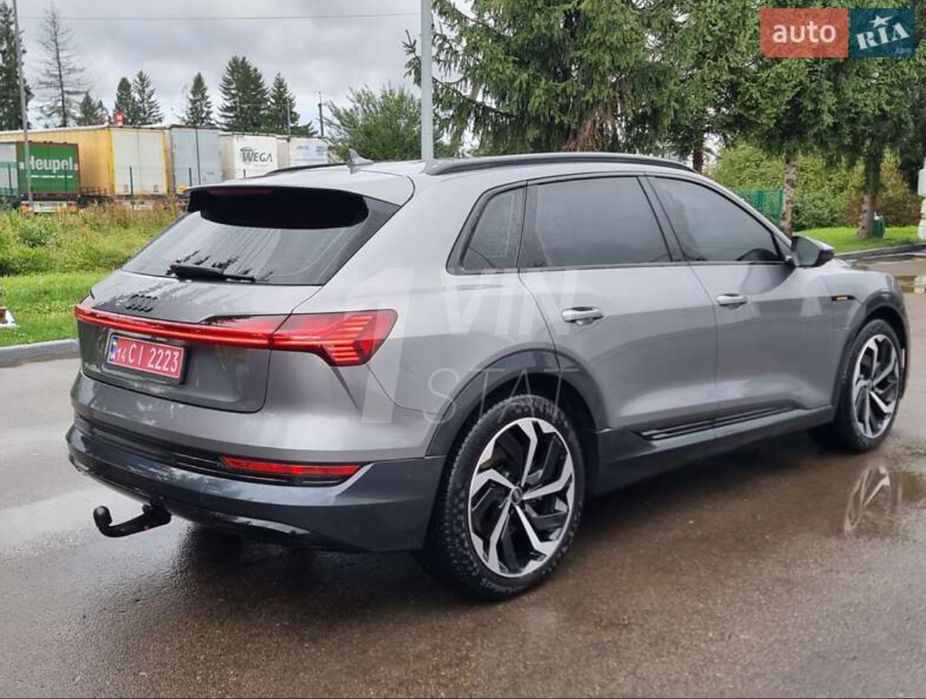 Audi Etron Q8 , 95kw , європа , не бита, обмін на нерухомість