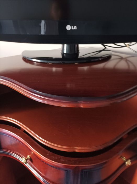 Móvel de canto madeira escura