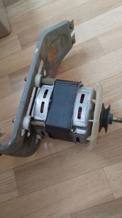 Электродвигатель GoldStar  WMR 182E (мотор 220v) 450w