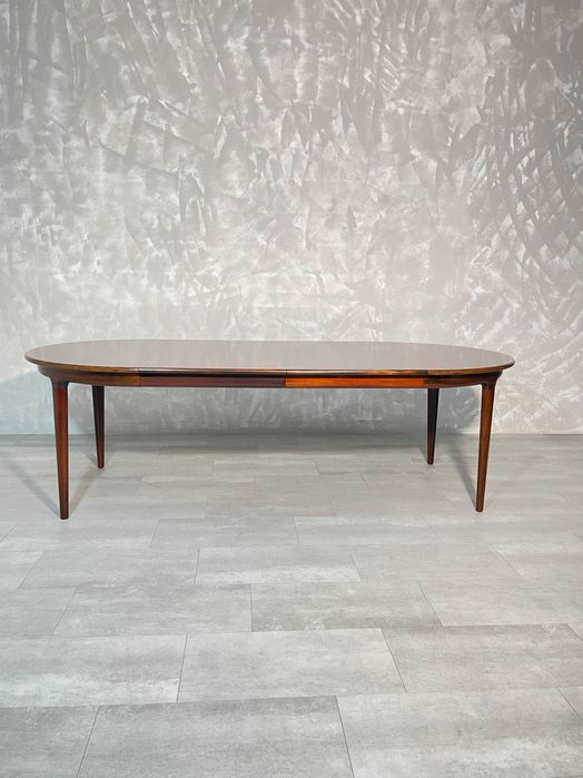 Mesa de jantar Johannes Andersen em pau santo