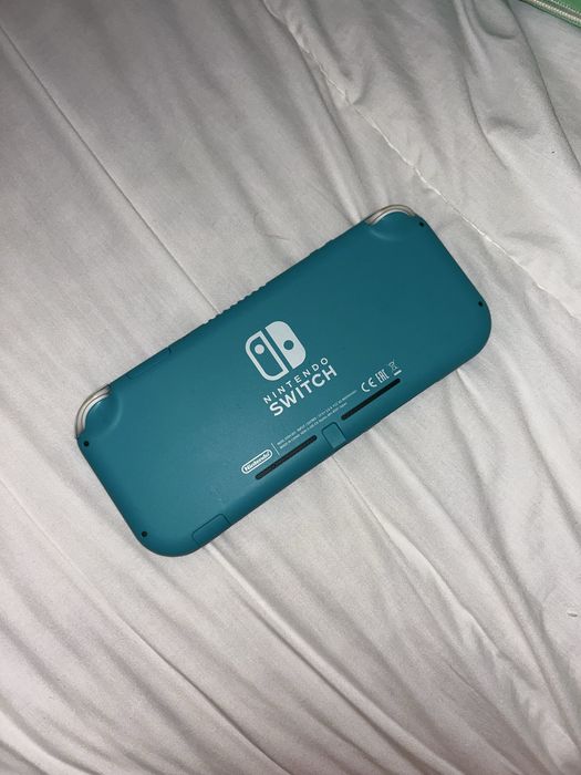 Nintendo Switch Lite Turquesa + Super Mario + Acessórios