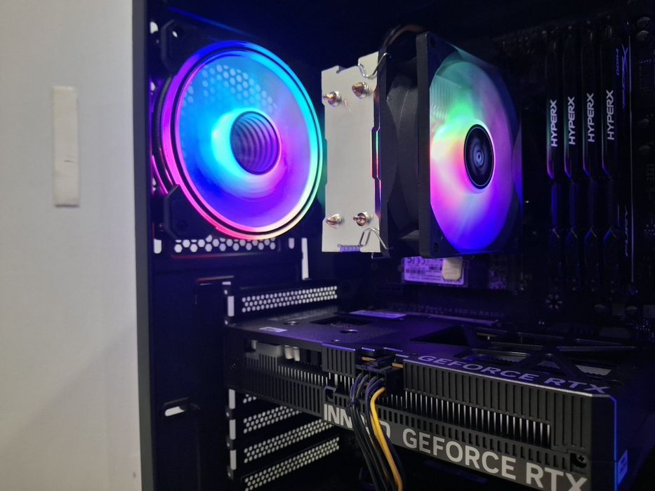 Fv 23% Komputer gamungowy | I5 | Rtx 5060 |