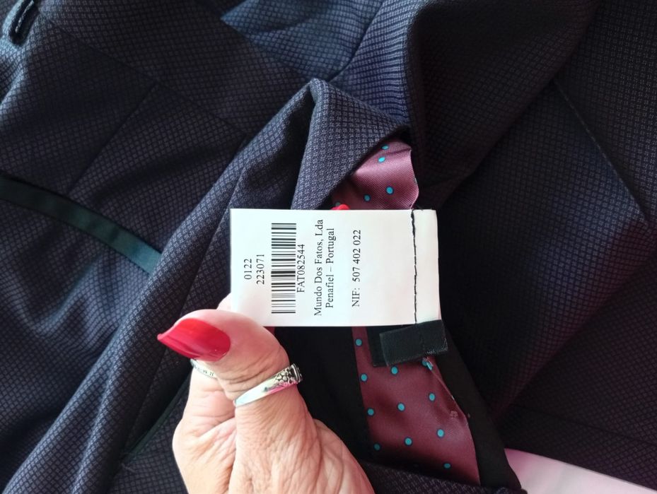 Fato de Cerimónia Suits Inc (4 Peças) – Roxo/Beringela – Slim Fit – Tam. 52/44