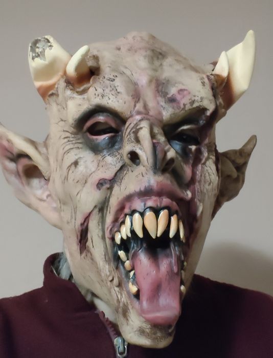 Straszna maska na Halloween diabeł