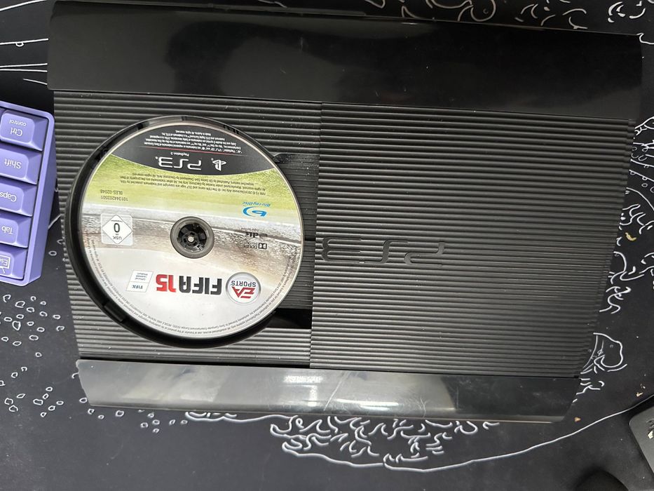 Продаю Пс3 Супер Слім